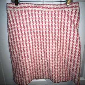 Banana Republic Pink and White Patterned Skirt. Size 10.